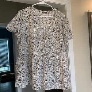 FINAL PRICE DROP Shein top black and white size 1XL